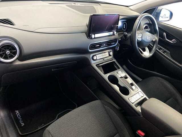 Hyundai Kona 64kWh Premium SUV 5dr Electric Auto (10.5kW Charger) (204 ps)