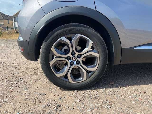 Renault Captur 1.6 E-TECH techno SUV 5dr Petrol Hybrid Auto Euro 6 (s/s) (145 ps)