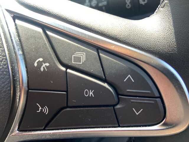 Renault Captur 1.6 E-TECH techno SUV 5dr Petrol Hybrid Auto Euro 6 (s/s) (145 ps)
