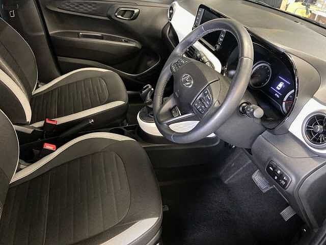 Hyundai i10 1.2 Premium Hatchback 5dr Petrol Auto Euro 6 (s/s) (84 ps)