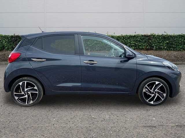 Hyundai i10 1.2 Premium Hatchback 5dr Petrol Auto Euro 6 (s/s) (84 ps)