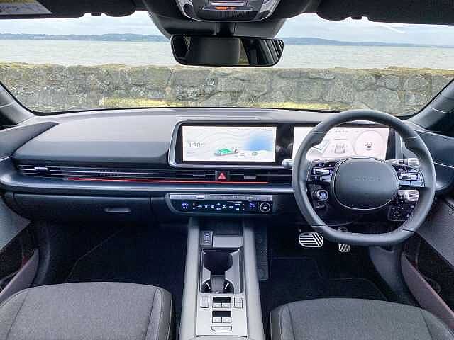 Hyundai IONIQ 6 E (228ps) Premium 77kWh (Single Motor) RWD