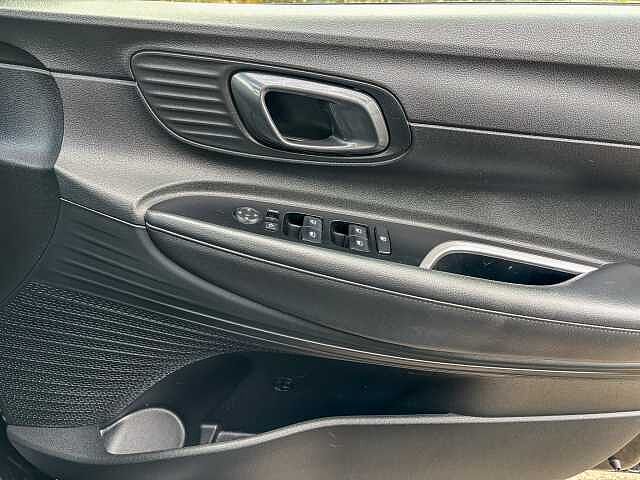 Hyundai BAYON 1.0 TGDi Premium 5dr DCT Black