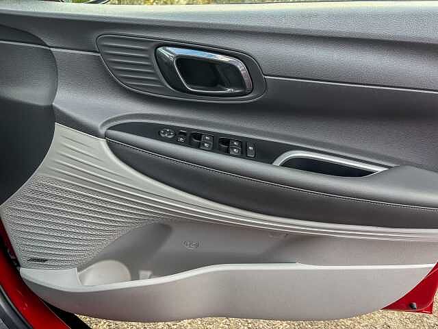 Hyundai BAYON 1.0 TGDi Ultimate 5dr Red