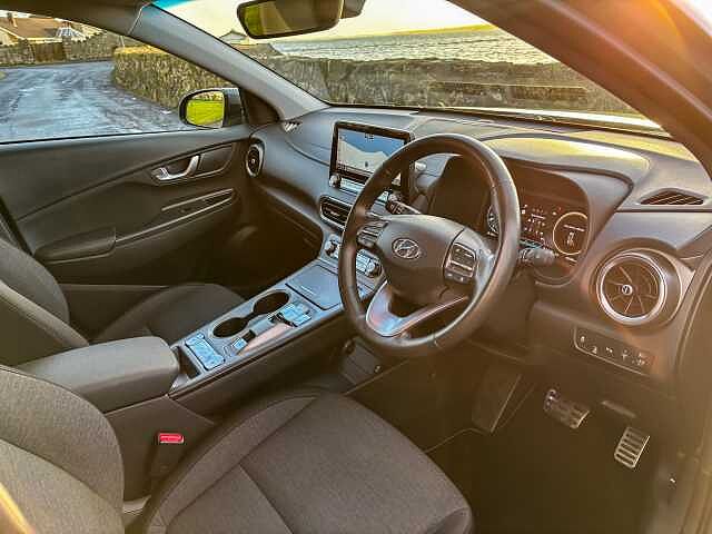 Hyundai KONA 150kW Premium 64kWh 5dr Auto