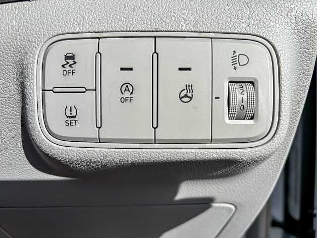 Hyundai BAYON 1.0 TGDi Ultimate 5dr DCT White