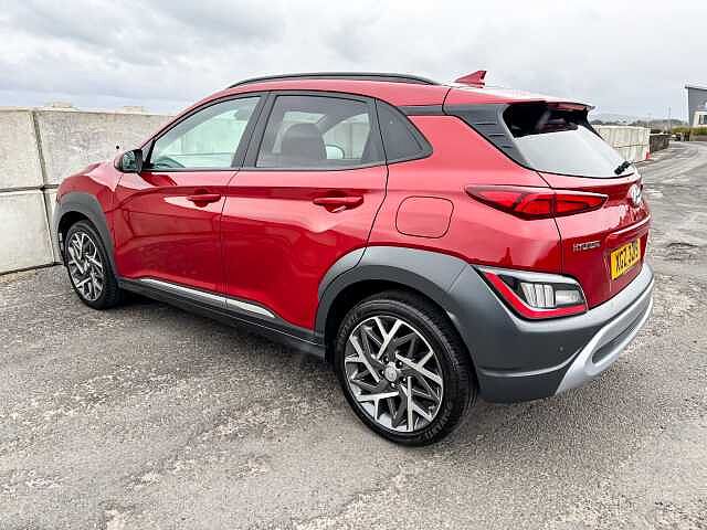 Hyundai KONA 1.6 GDi Hybrid Ultimate 5dr DCT Red