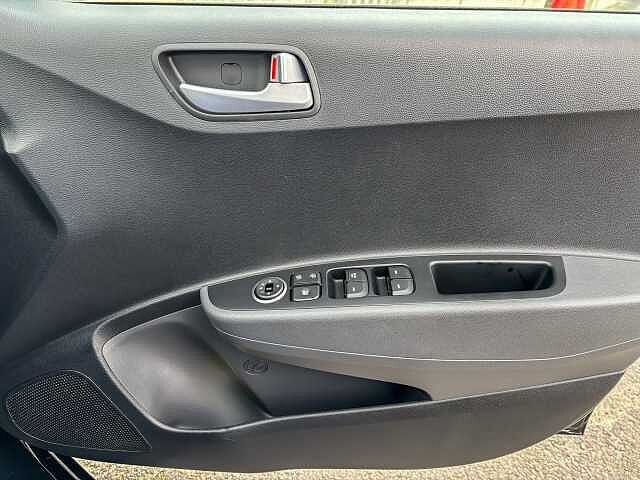 Hyundai i10 1.2 Premium SE 5dr