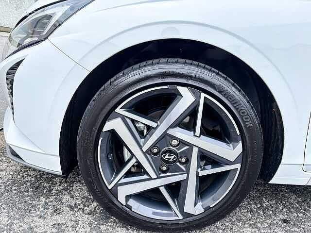 Hyundai I20 1.0T GDi 90 Tech Line 5dr DCT White