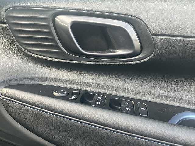 Hyundai BAYON 1.0 TGDi Premium 5dr DCT Blue
