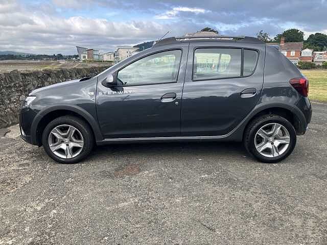 Dacia Sandero Stepway 0.9 TCe Essential 5dr