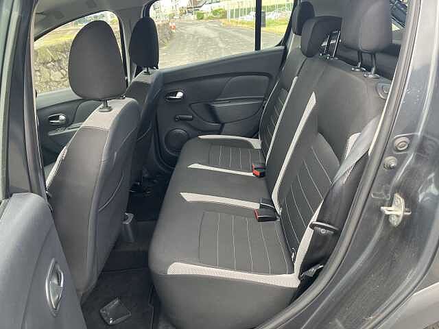 Dacia Sandero Stepway 0.9 TCe Essential 5dr