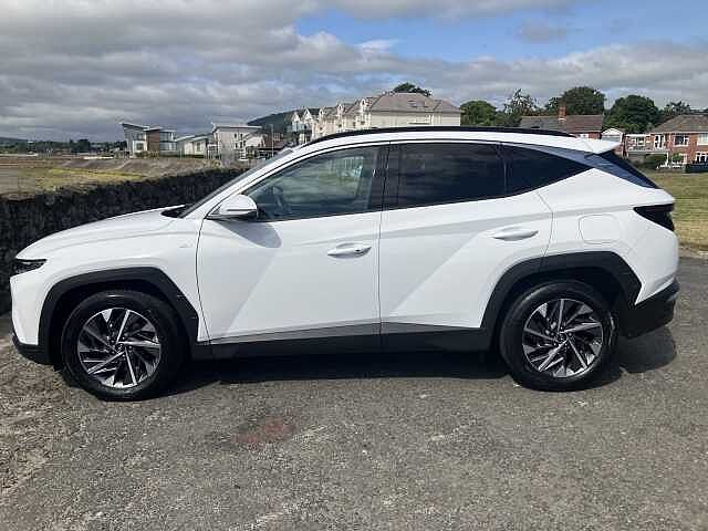 Hyundai TUCSON 1.6 TGDi 48V MHD Premium 5dr 2WD White