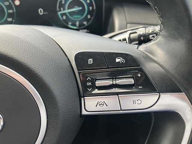 Hyundai TUCSON 1.6 TGDi 48V MHD Premium 5dr 2WD White