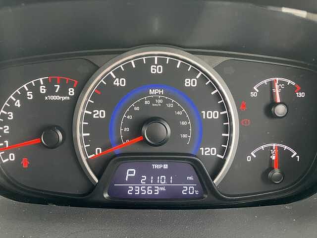 Hyundai i10 1.2 Premium SE 5dr Auto