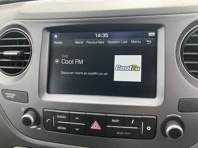 Hyundai i10 1.2 Premium SE 5dr Auto