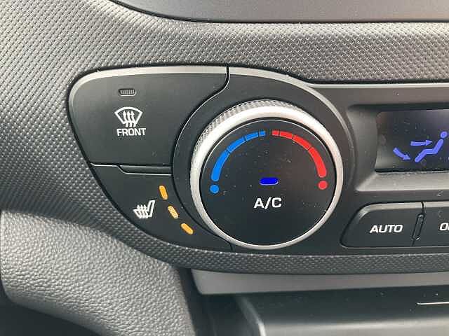 Hyundai i10 1.2 Premium SE 5dr Auto