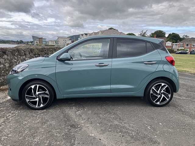 Hyundai i10 1.0 MPi Premium 5dr