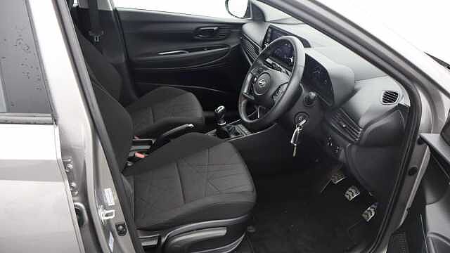 Hyundai BAYON 1.0 T-GDi MHEV SE Connect SUV 5dr Petrol Hybrid Manual Euro 6 (s/s) (100 ps)