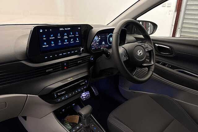 Hyundai TUCSON 1.6 h T-GDi Premium SUV 5dr Petrol Hybrid Auto Euro 6 (s/s) (230 ps)