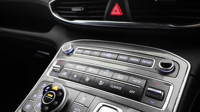 Hyundai Santa Fe 2.2 CRDi Premium SUV 5dr Diesel DCT 4WD Euro 6 (s/s) (193 ps)