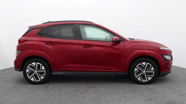 Hyundai KONA 64kWh Premium SUV 5dr Electric Auto (10.5kW Charger) (204 ps)