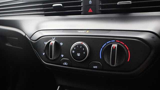 Hyundai i20 1.0 T-GDi MHEV SE Connect Hatchback 5dr Petrol Hybrid Manual Euro 6 (s/s) (100 p