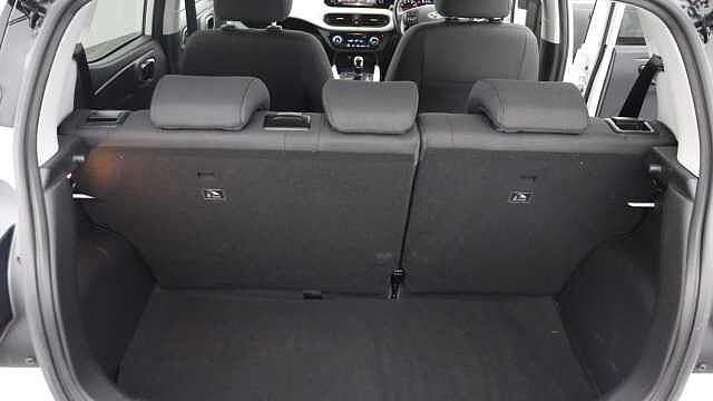 Hyundai i10 1.2 Premium Hatchback 5dr Petrol Auto Euro 6 (s/s) (84 ps)