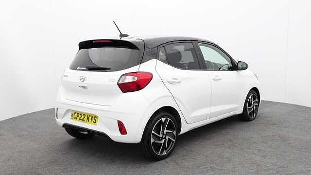 Hyundai i10 1.2 Premium Hatchback 5dr Petrol Auto Euro 6 (s/s) (84 ps)