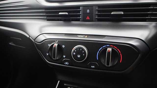 Hyundai i20 1.0 T-GDi MHEV SE Connect Hatchback 5dr Petrol Hybrid DCT Euro 6 (s/s) (100 ps)