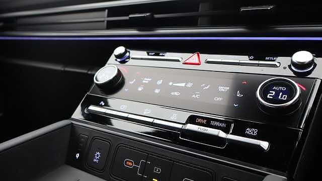 Hyundai Santa Fe 1.6 T-GDi 13.8kWh Calligraphy SUV 5dr Petrol Plug-in Hybrid Auto 4WD Euro 6 (s/s