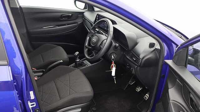 Hyundai BAYON 1.0 T-GDi MHEV SE Connect SUV 5dr Petrol Hybrid Manual Euro 6 (s/s) (100 ps) Blue