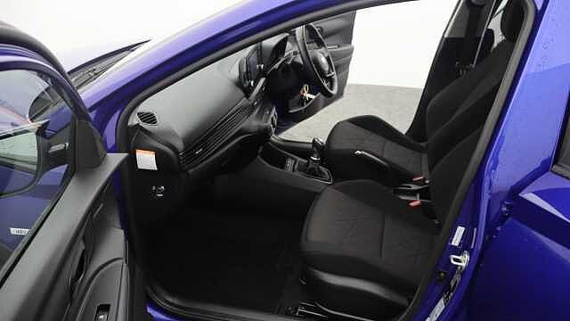 Hyundai BAYON 1.0 T-GDi MHEV SE Connect SUV 5dr Petrol Hybrid Manual Euro 6 (s/s) (100 ps) Blue