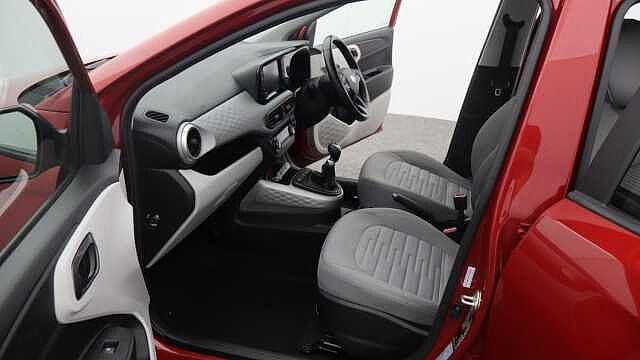 Hyundai i10 1.0 Premium Hatchback 5dr Petrol Manual Euro 6 (s/s) (67 ps)