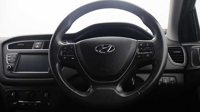 Hyundai I20 1.2 SE Launch Edition Hatchback 5dr Petrol Manual Euro 6 (s/s) (84 ps) Grey
