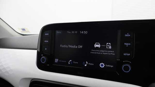 Hyundai I10 1.0 Premium Hatchback 67 Green