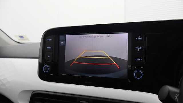 Hyundai I10 1.0 Premium Hatchback 67 Green