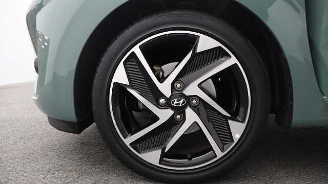 Hyundai I10 1.0 Premium Hatchback 67 Green