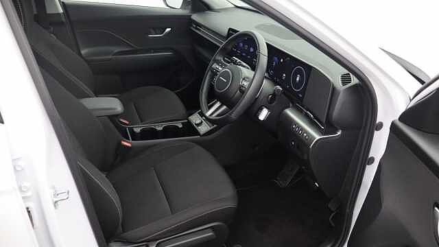 Hyundai KONA 1.6 T-GDi Advance SUV 5dr Petrol DCT Euro 6 (s/s) (138 ps) White