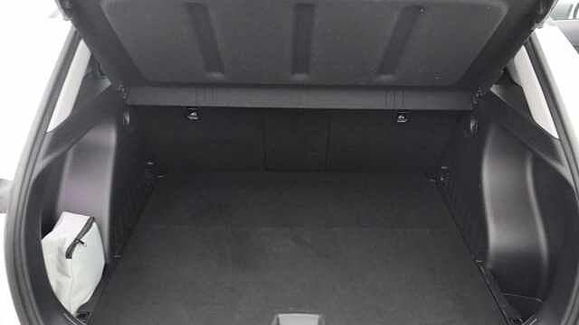 Hyundai KONA 1.6 T-GDi Advance SUV 5dr Petrol DCT Euro 6 (s/s) (138 ps) White