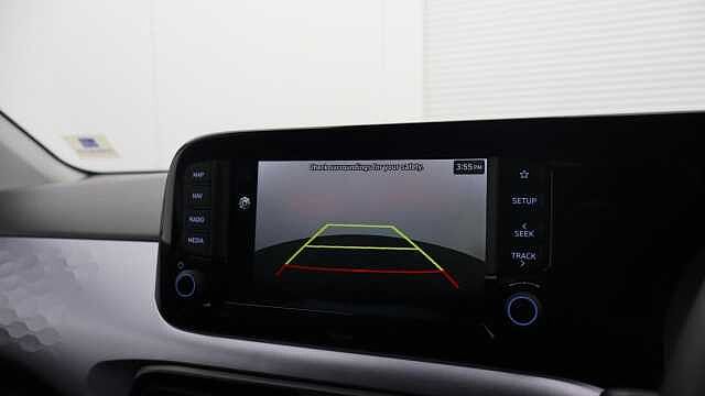 Hyundai i10 1.2 Premium Hatchback 5dr Petrol Auto Euro 6 (s/s) (79 ps)