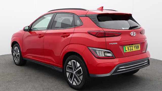 Hyundai KONA 39kWh Premium SUV 5dr Electric Auto (10.5kW Charger) (136 ps)