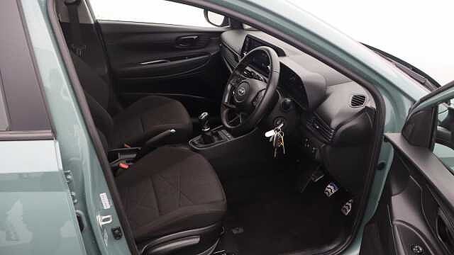 Hyundai BAYON 1.0 T-GDi MHEV SE Connect SUV 5dr Petrol Hybrid Manual Euro 6 (s/s) (100 ps) Green