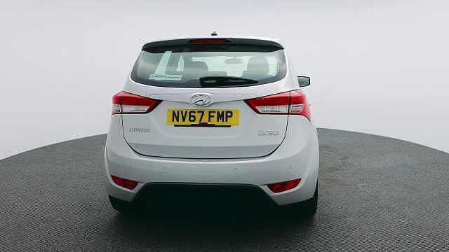 Hyundai IX20 1.6 SE Hatchback 5dr Petrol Auto Euro 6 (125 ps) Silver