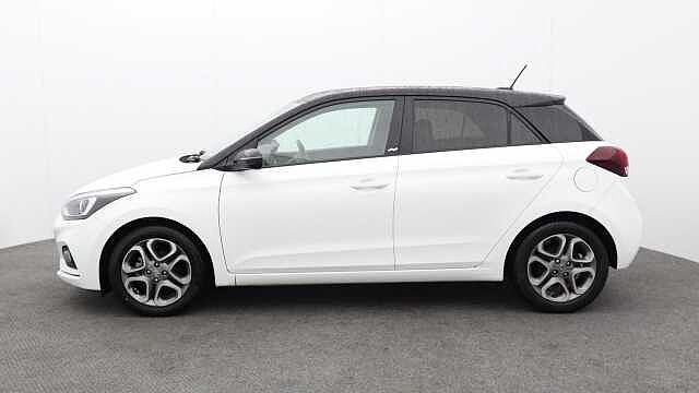 Hyundai I20 1.2 Play Hatchback 5dr Petrol Manual Euro 6 (s/s) (84 ps) White