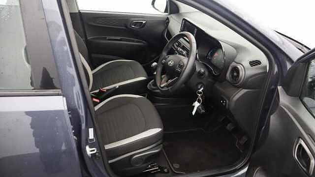 Hyundai i10 1.2 Advance Hatchback 5dr Petrol Manual Euro 6 (s/s) (79 ps)