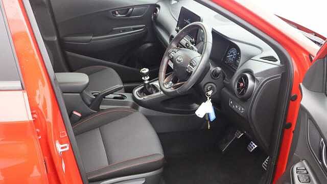 Hyundai KONA 1.0 T-GDi MHEV N Line SUV 5dr Petrol Hybrid Manual Euro 6 (s/s) (120 ps) Red