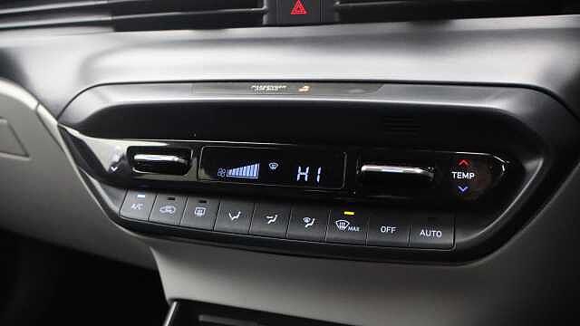 Hyundai BAYON 1.0 T-GDi MHEV Ultimate SUV 5dr Petrol Hybrid Manual Euro 6 (s/s) (120 ps)