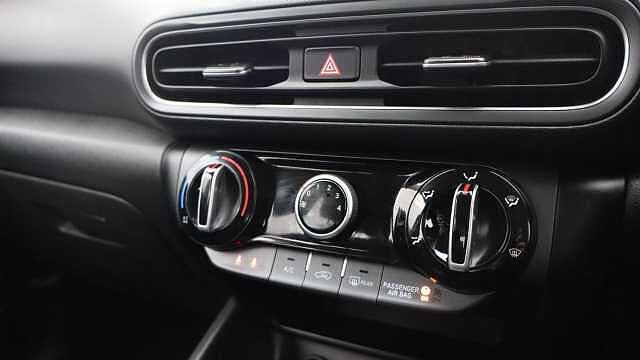 Hyundai KONA 1.0 T-GDi MHEV SE Connect SUV 5dr Petrol Hybrid Manual Euro 6 (s/s) (120 ps)