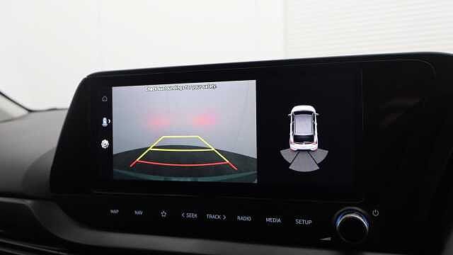 Hyundai I20 1.0 T-GDi MHEV Premium Hatchback 5dr Petrol Hybrid Manual Euro 6 (s/s) (100 ps) Green